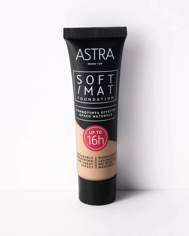 Astra Soft/Matt Foundation - 05 Honey