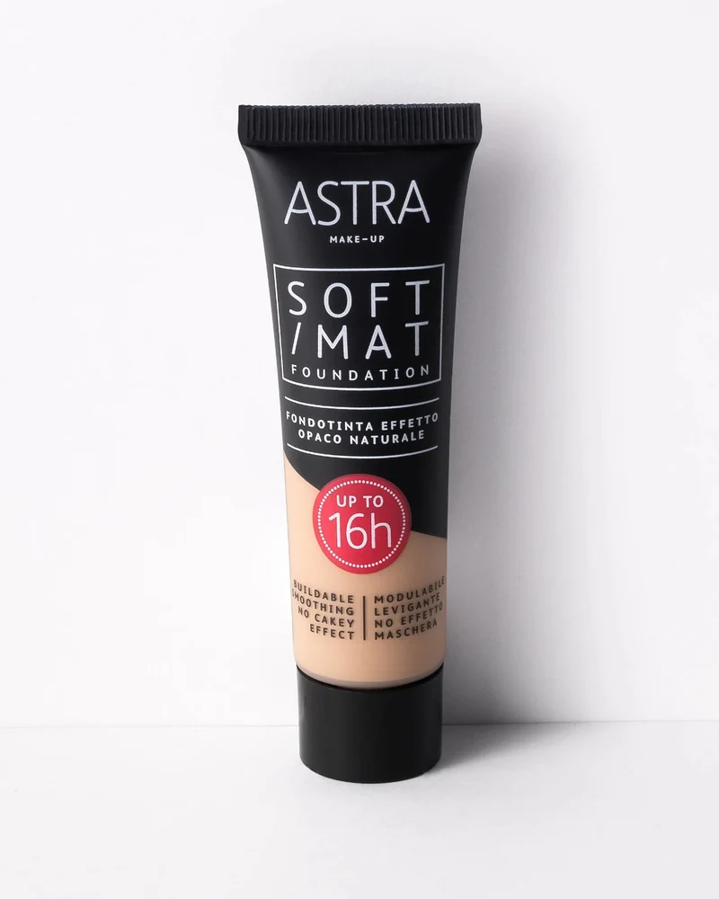 Astra Soft/Matt Foundation - 04 Vanilla