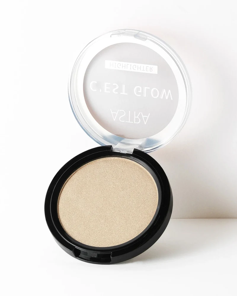 Astra C'est Glow Highlighter - 01 Radiant Privee